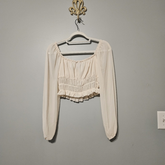 4 for $15! Forever 21 cropped peasant blouse - Picture 4 of 5